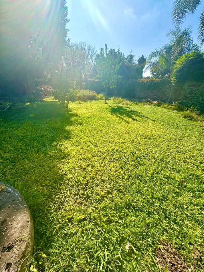 San Martin 500, Muñoz, Casa a reciclar de tres dormitorios con terreno de 600 m2