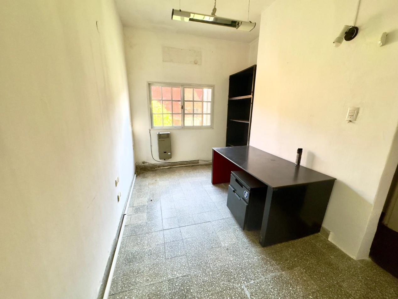 Los Aromos 300, Baigorria, casa 3 dormitorios, mas departamento. Excelente estado, 300 m2.