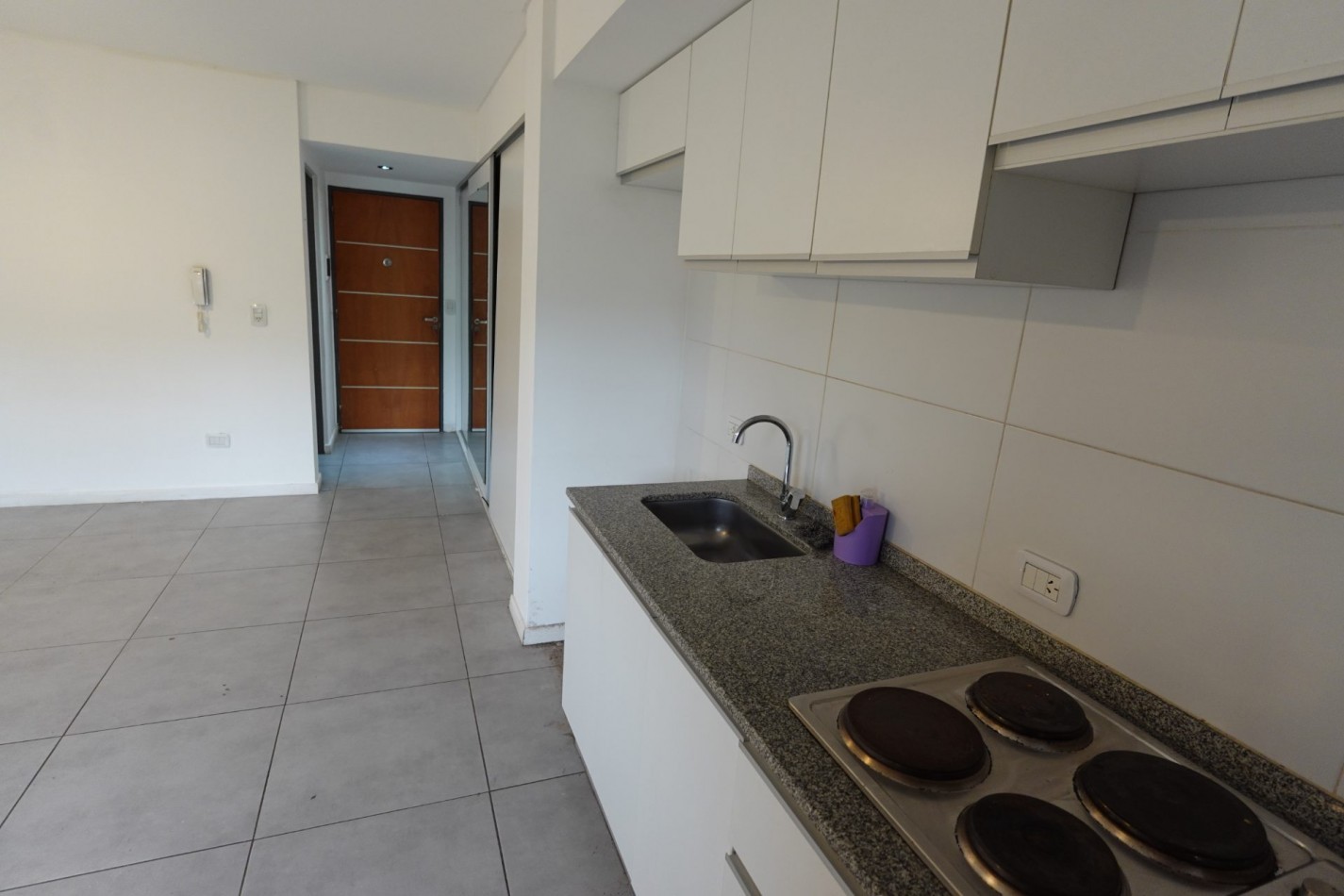 Corvalan 500 - Monoambiente con Balcon al Frente 