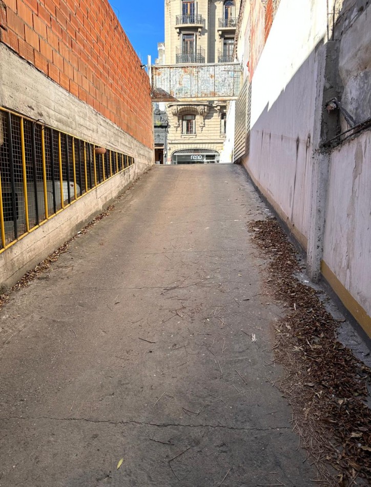 Cochera en venta en Corrientes 300 - Sin expensas