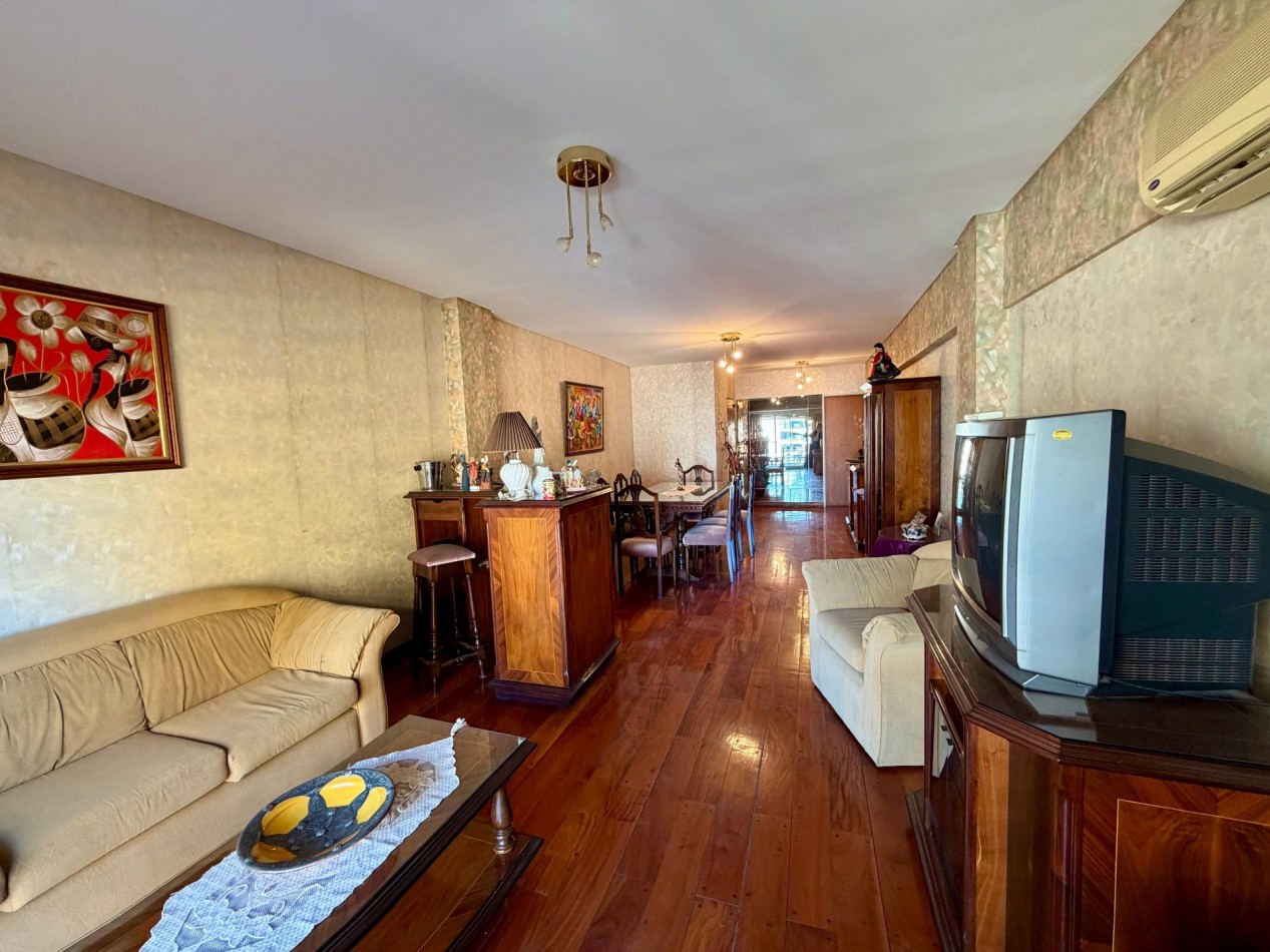 DEPARTAMENTO DE 3 DORMITORIOS, FRENTE , COCHERA Y AMENITIS, - PELLEGRINI 840; PISO 8 