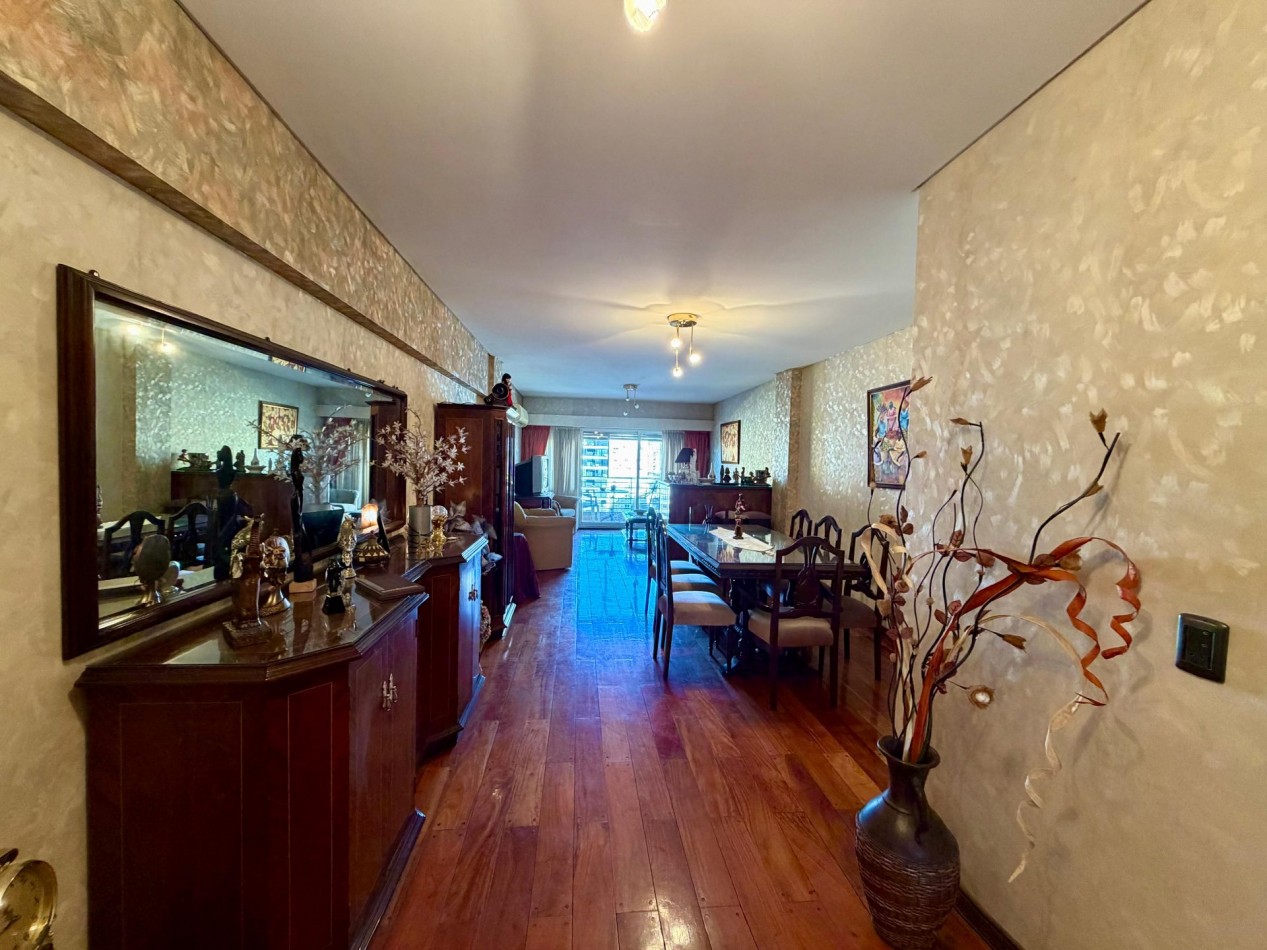 DEPARTAMENTO DE 3 DORMITORIOS, FRENTE , COCHERA Y AMENITIS, - PELLEGRINI 840; PISO 8 