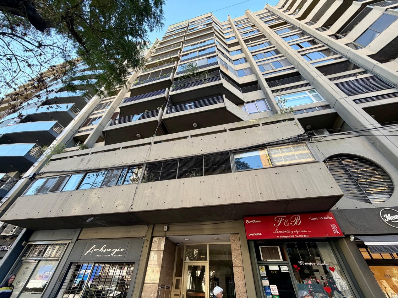 DEPARTAMENTO DE 3 DORMITORIOS, FRENTE , COCHERA Y AMENITIS, - PELLEGRINI 840; PISO 8 